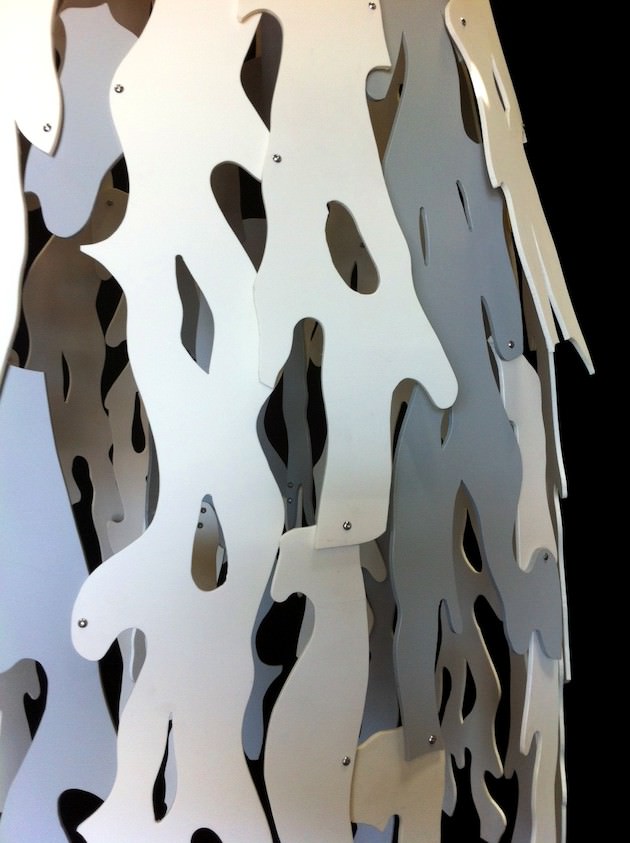 zz-Phantasm in White