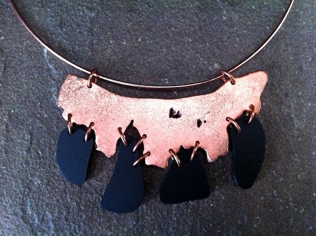 zz-Necklace - Copper with Black Islands